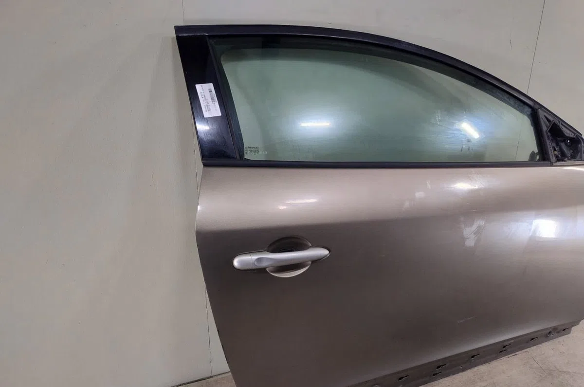 Porte avant droite RENAULT MEGANE 3  MEGANE 3 PHASE 1 COUPE occasion