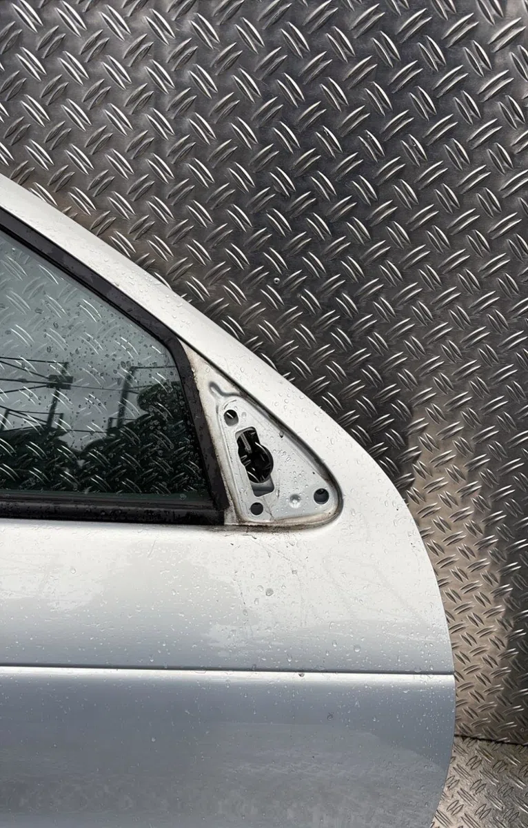 Porte avant droite Renault MEGANE I Coupé (DA0-1_) 1.6 e (da0f) (1996-1999) occasion
