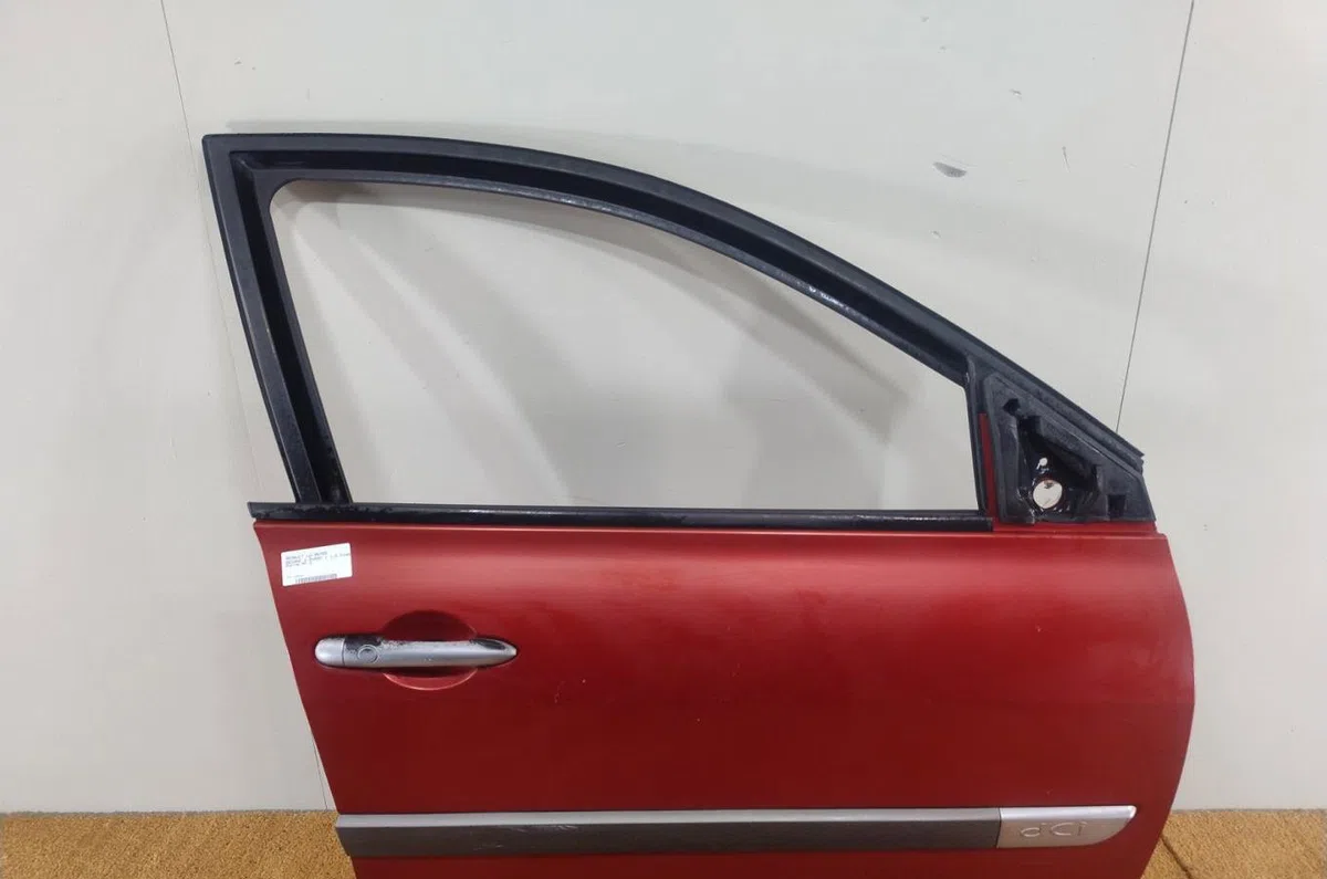 Porte avant droite Renault MEGANE II (BM0-1_, CM0-1_) 1.5 dci (bm0f, bm0t, bm2b, cm0f, cm0t) (2002-2008) 5 portes occasi