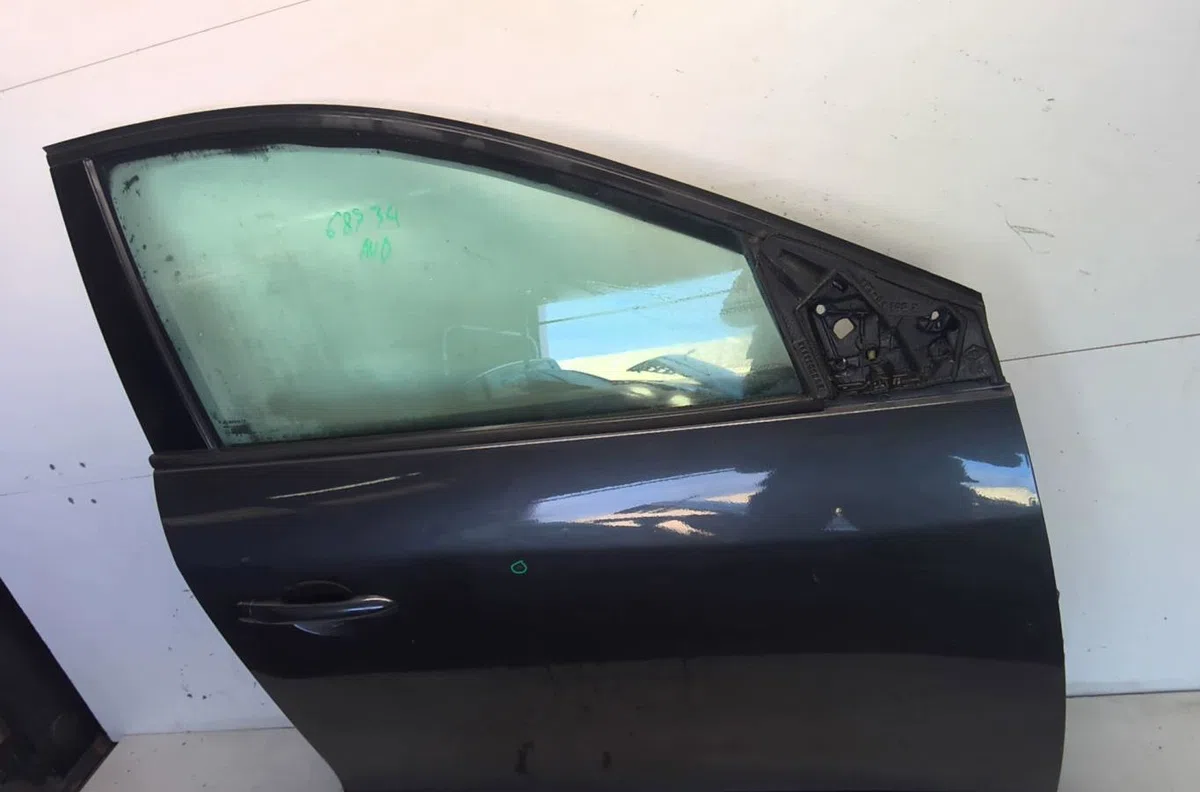 Porte avant droite Renault MEGANE III 3-5 portes (BZ0-1_, B3_) 1.2 tce (bz2b, bz11) (2012-2015) 5 portes occasion