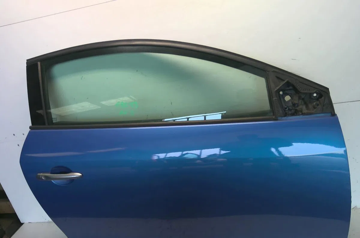 Porte avant droite Renault MEGANE III Coupé (DZ0-1_) 2.0 dci (dz0l) (2009-2015) occasion