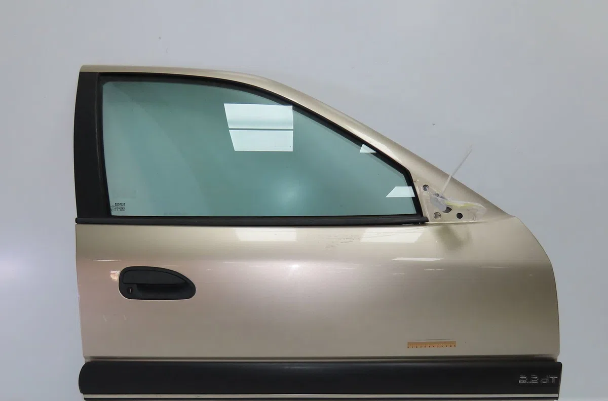 Porte avant droite Renault SAFRANE II (B54_) 2.2 dt (b54g) (1996-2000) 5 portes occasion