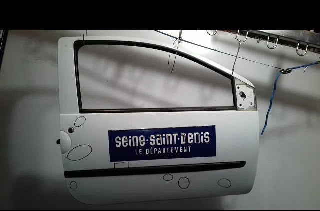 Porte avant droite Renault TWINGO II (CN0_) 1.2 (cn0d) (2007-2014) 3 portes occasion