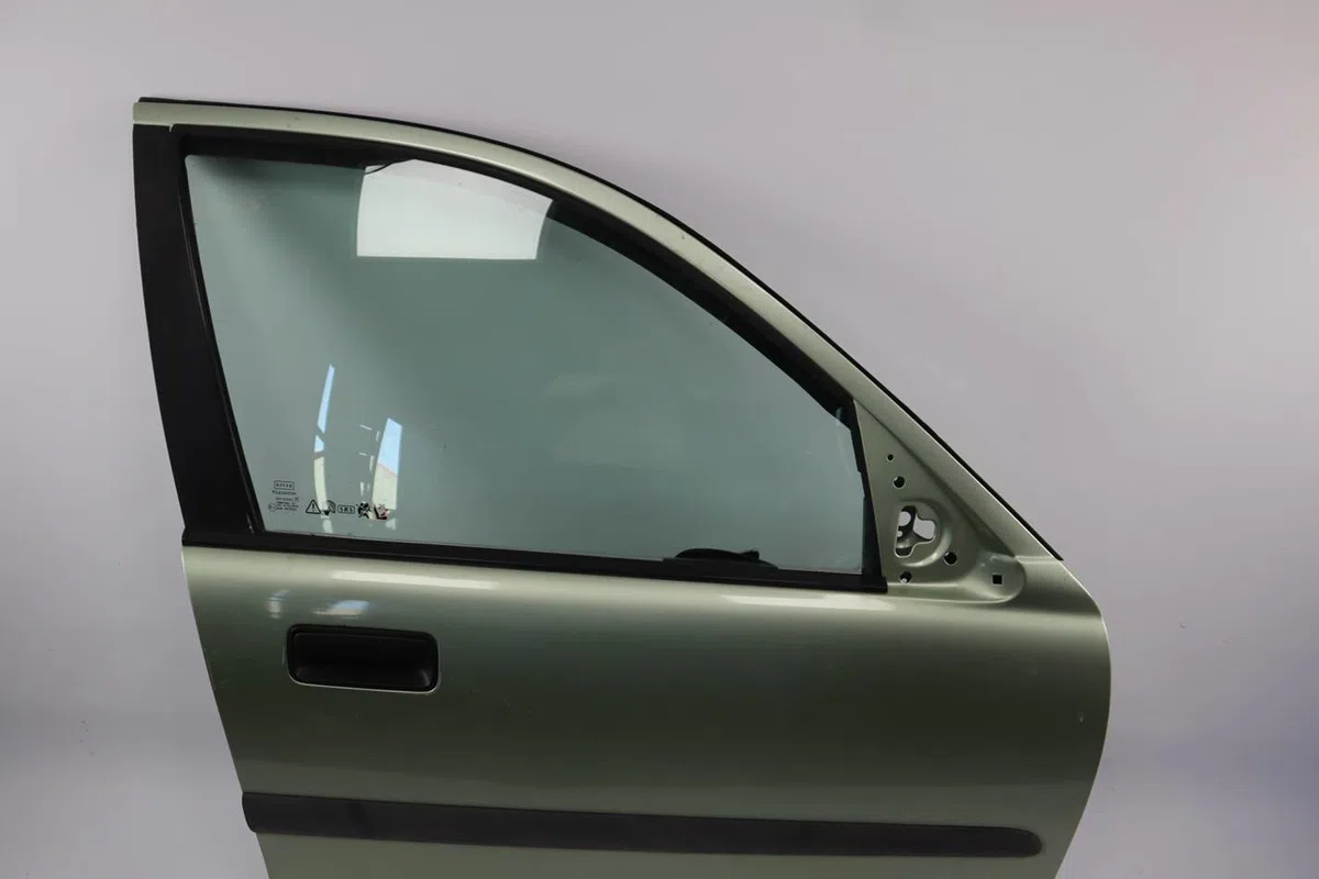 Porte avant droite Rover 25 I 3-5 portes (RF) 1.4 16v (1999-2005) occasion