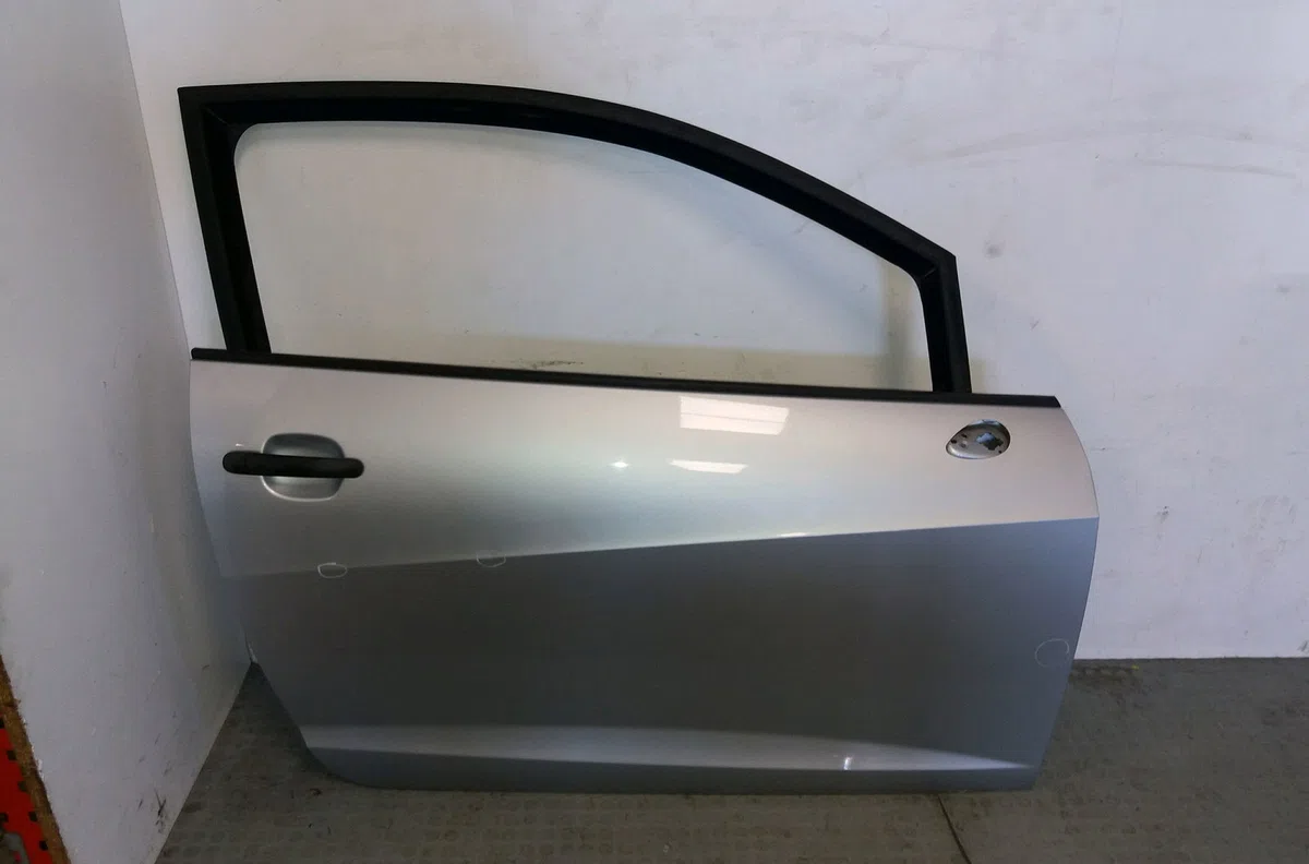 Porte avant droite Seat IBIZA IV SC (6J1, 6P5) 1.4 tdi (2008-2010) occasion