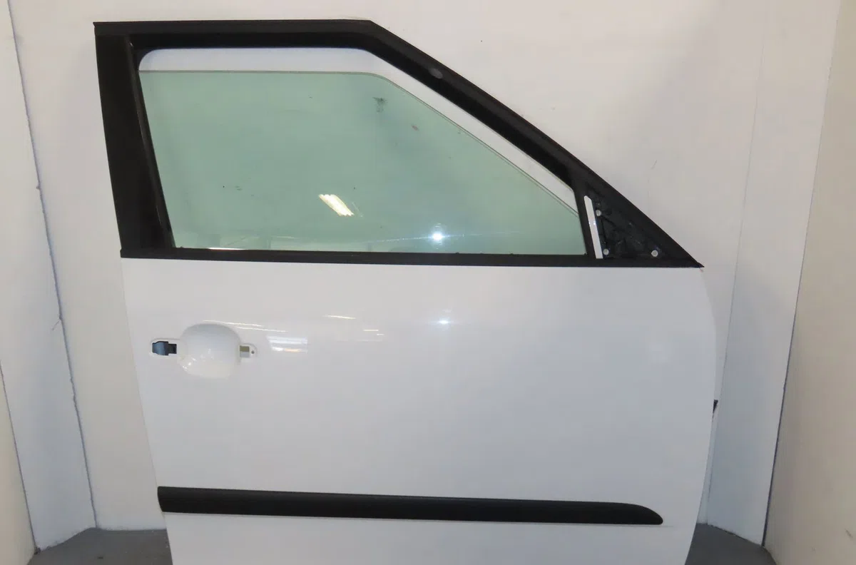 Porte avant droite Skoda FABIA II (542) 1.6 tdi (2010-2014) occasion