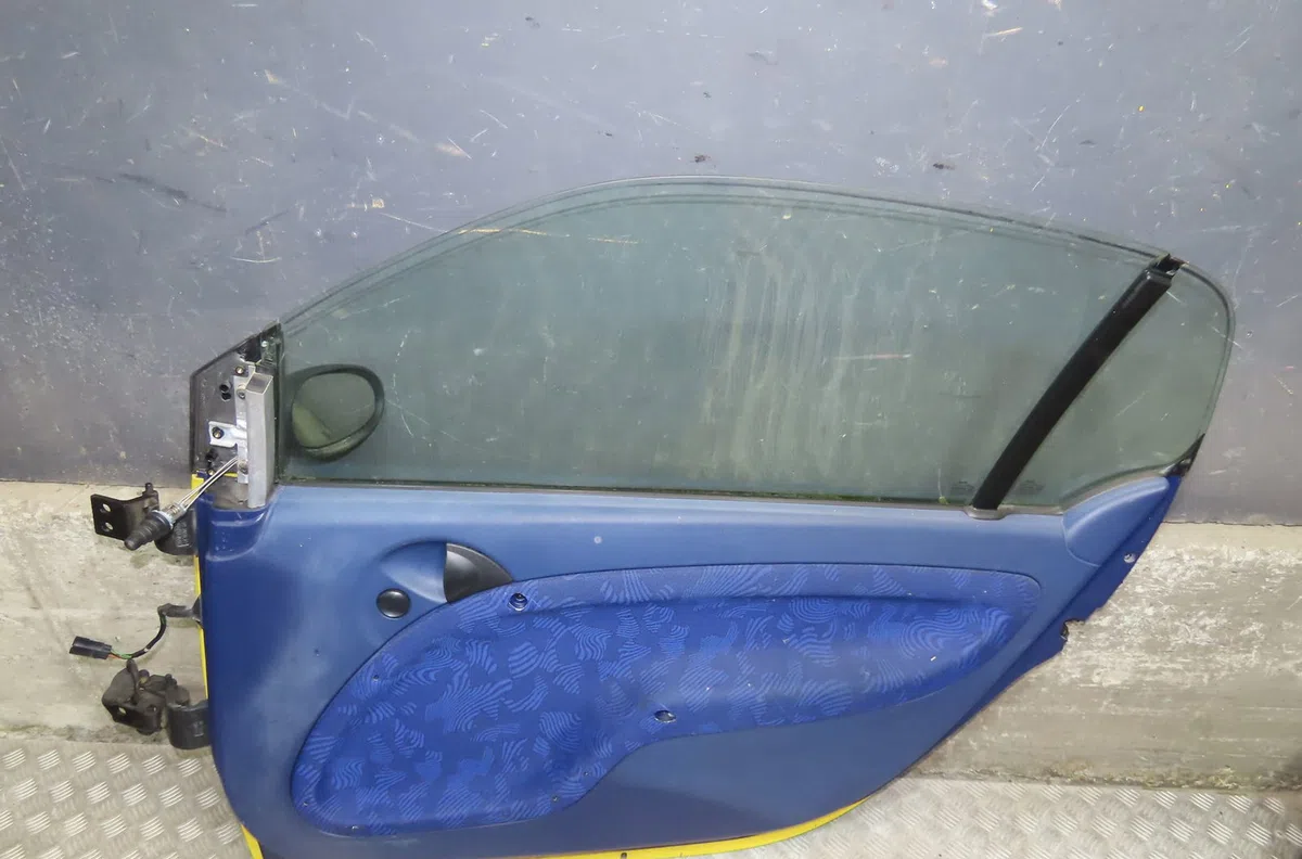 Porte avant droite Smart FORTWO Coupé (450) 0.7 (450.335) (2004-2007) occasion