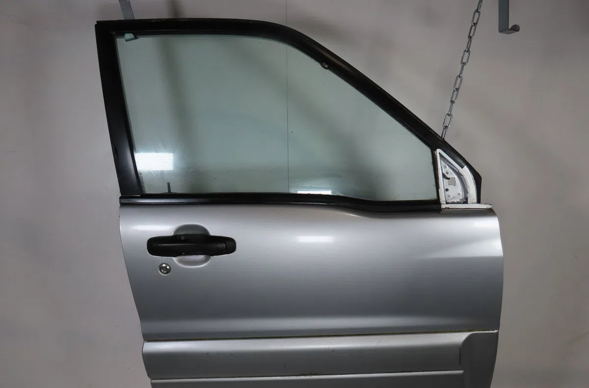 Porte avant droite Suzuki GRAND VITARA I (FT, HT) 2.0 hdi 110 4x4 (sq 420d) (2001-2003) occasion