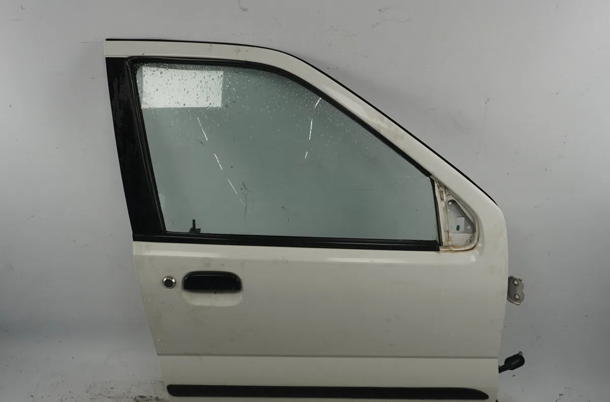 Porte avant droite Suzuki IGNIS I (FH) 1.3 4wd (rg413) (2000-2003) occasion