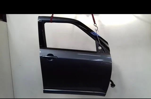 Porte avant droite Suzuki SWIFT III (MZ, EZ) 1.3 (rs 413) (2005) occasion