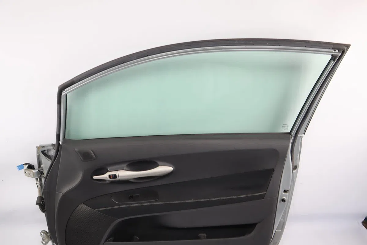 Porte avant droite Toyota AURIS (_E15_) 2.0 d-4d (ade150_) (2006-2012) occasion