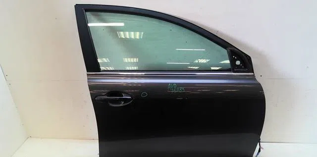 Porte avant droite Toyota AVENSIS Break (_T25_) 2.0 d-4d (adt250_) (2006-2008) occasion