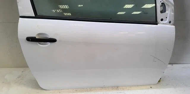 Porte avant droite Toyota AYGO (_B4_) 1.0 (kgb40) (2014) occasion