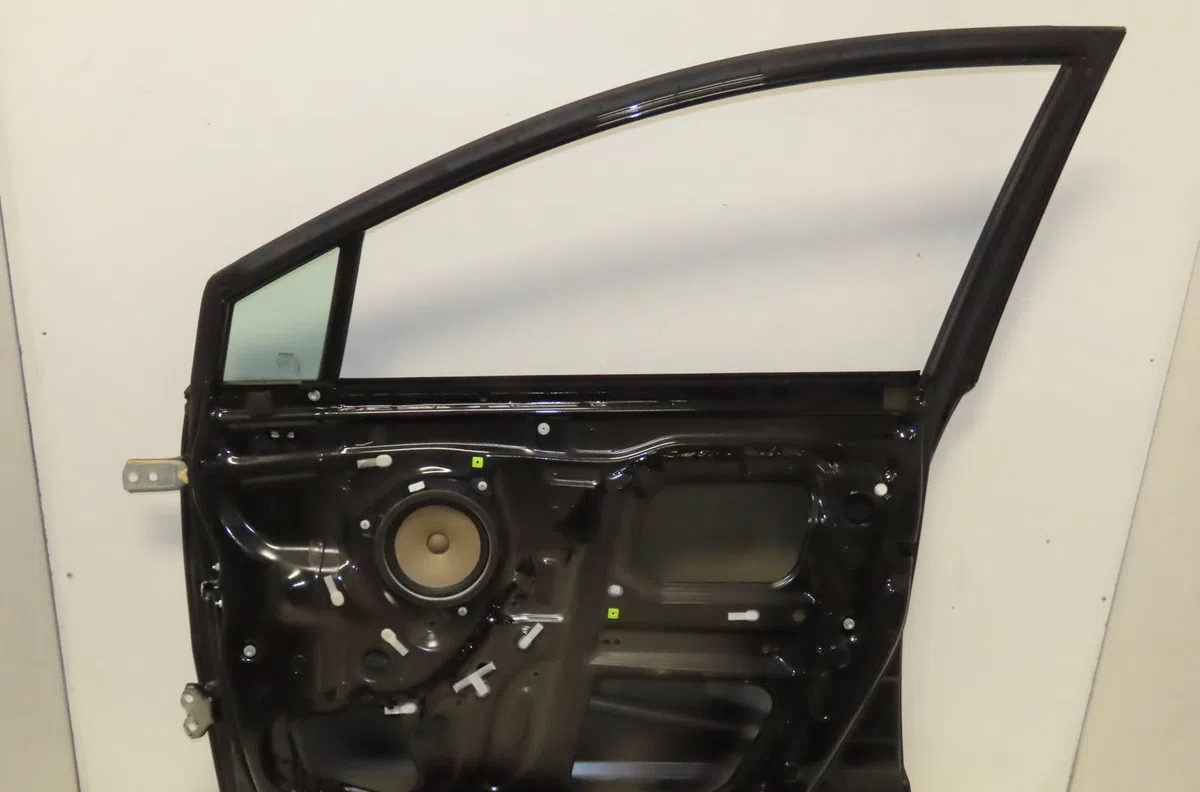 Porte avant droite Toyota COROLLA Verso (ZER_, ZZE12_, R1_) 2.2 d-4d (aur10_) (2005-2009) 5 portes occasion