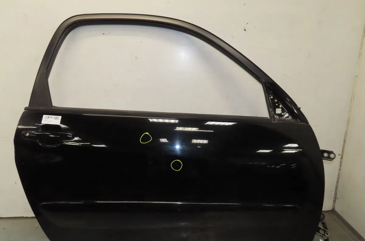Porte avant droite Toyota RAV 4 II (_A2_) 2.0 d 4wd (cla20_, cla21_) (2001-2005) occasion