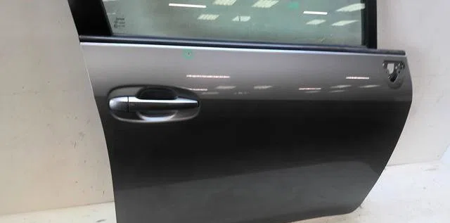 Porte avant droite Toyota VERSO (_R2_) 2.0 d-4d (aur20_) (2009-2018) occasion