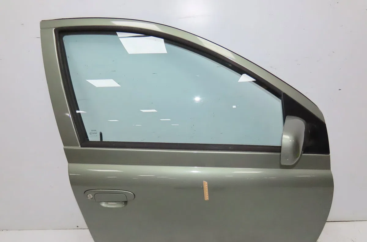 Porte avant droite Toyota YARIS (_P1_) 1.0 (scp10_) (1999-2005) occasion
