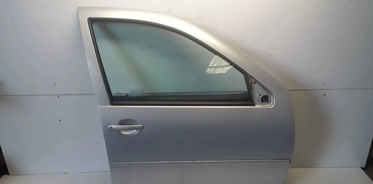 Porte avant droite Volkswagen BORA I (1J2) 2.0 (1998-2013) occasion