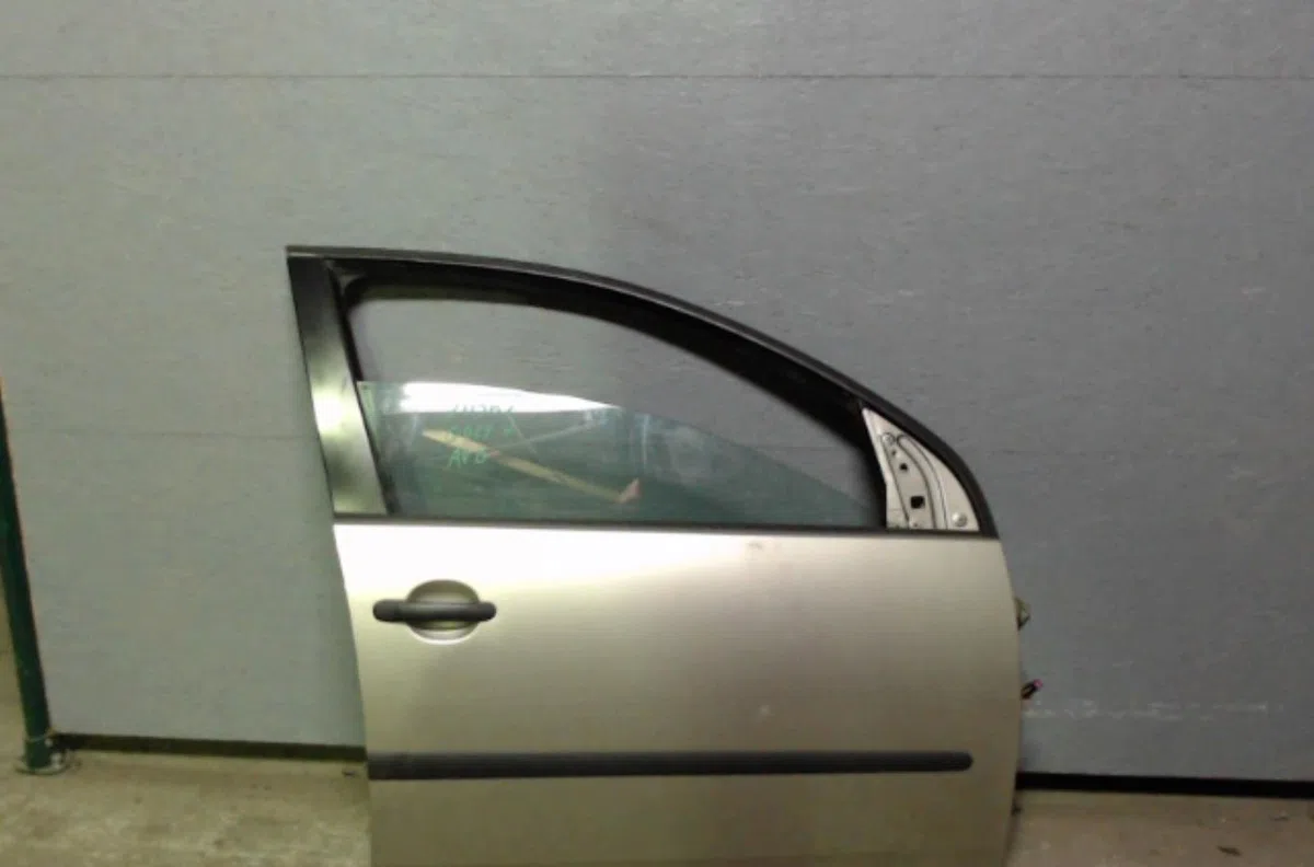 Porte avant droite VOLKSWAGEN GOLF 5  GOLF 5 occasion