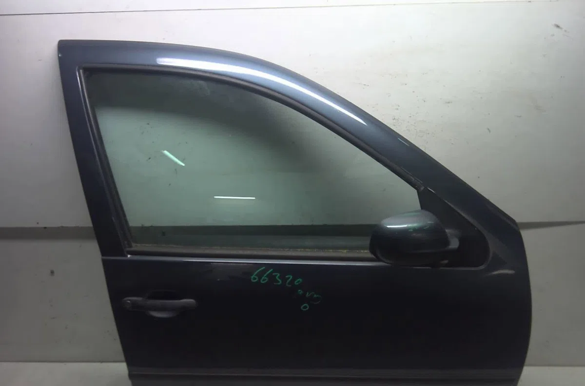 Porte avant droite Volkswagen GOLF IV (1J1) 1.9 sdi (1997-2005) occasion