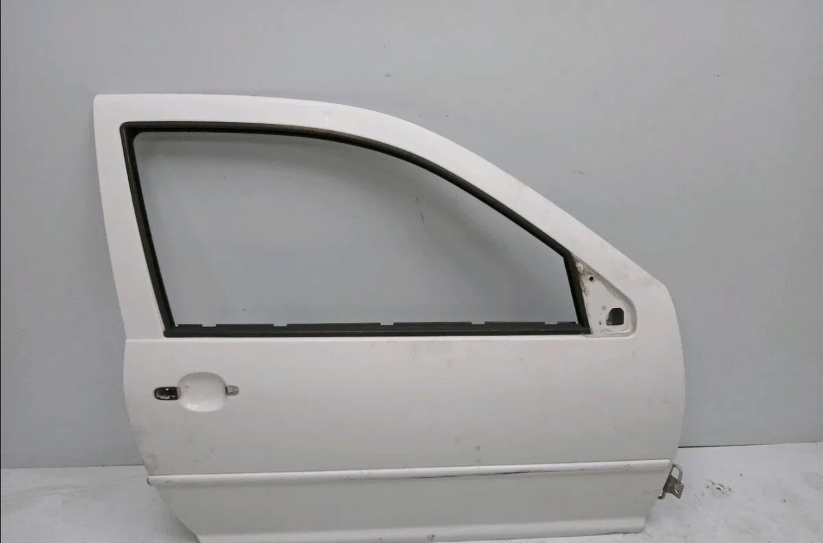 Porte avant droite Volkswagen GOLF IV (1J1) 1.9 tdi (1997-2004) occasion