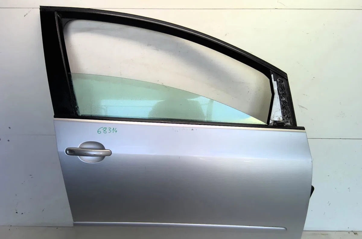 Porte avant droite Volkswagen GOLF PLUS V (5M1, 521) 2.0 tdi 16v (2005-2013) 5 portes occasion