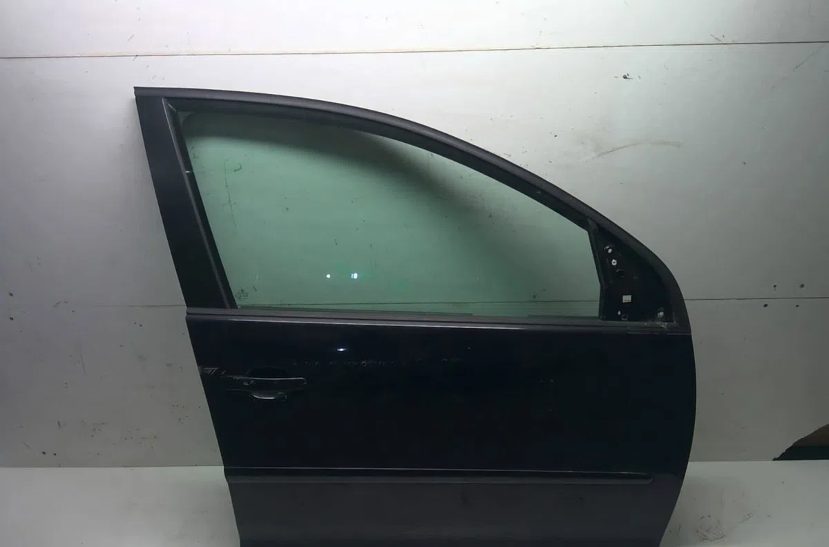 Porte avant droite Volkswagen GOLF V (1K1) 1.9 tdi (2003-2008) 5 portes occasion
