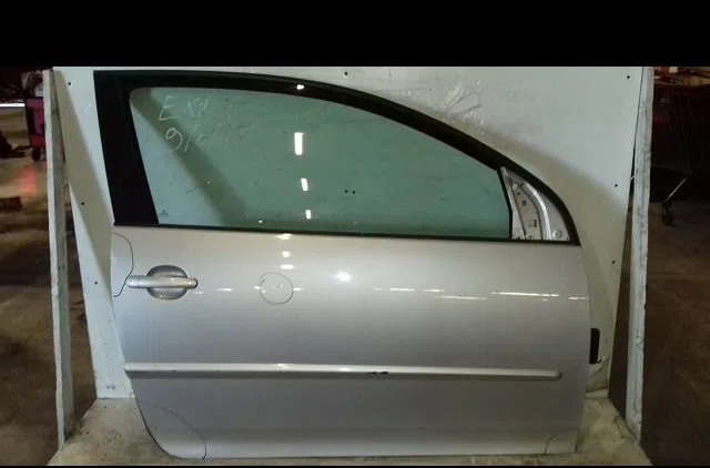 Porte avant droite Volkswagen GOLF V (1K1) 2.0 tdi (2003-2008) occasion