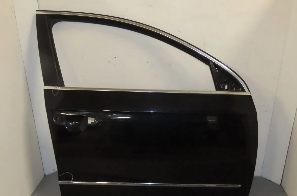 Porte avant droite Volkswagen PASSAT B6 (3C2) 2.0 tdi 16v (2005-2010) occasion