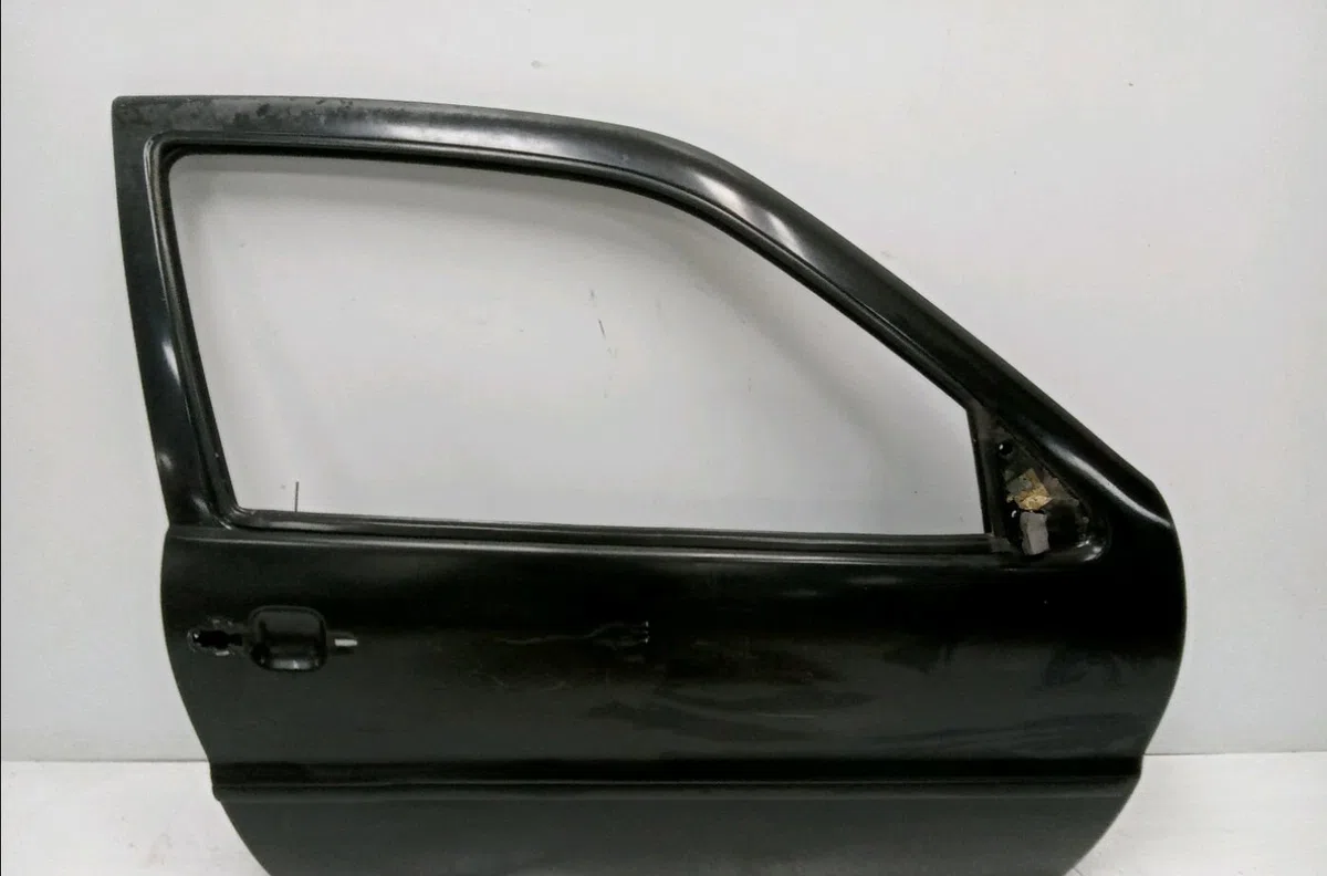 Porte avant droite Volkswagen POLO (6N2) 1.4 16v (1999-2001) occasion