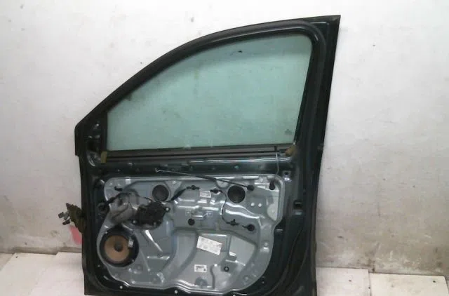 Porte avant droite Volkswagen POLO (9N_, 9A_) 1.4 tdi (2001-2005) 3 portes occasion