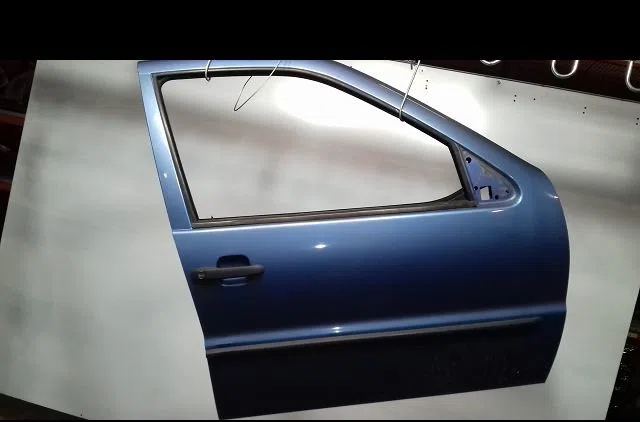 Porte avant droite Volkswagen POLO III (6N1) 60 1.4 (1995-1999) occasion