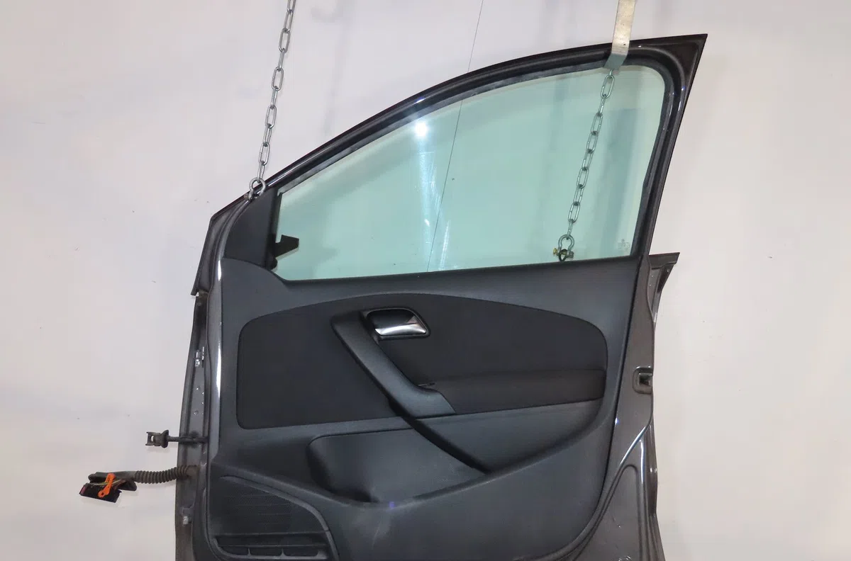 Porte avant droite Volkswagen POLO V (6R1, 6C1) 1.6 tdi (2009) 5 portes occasion