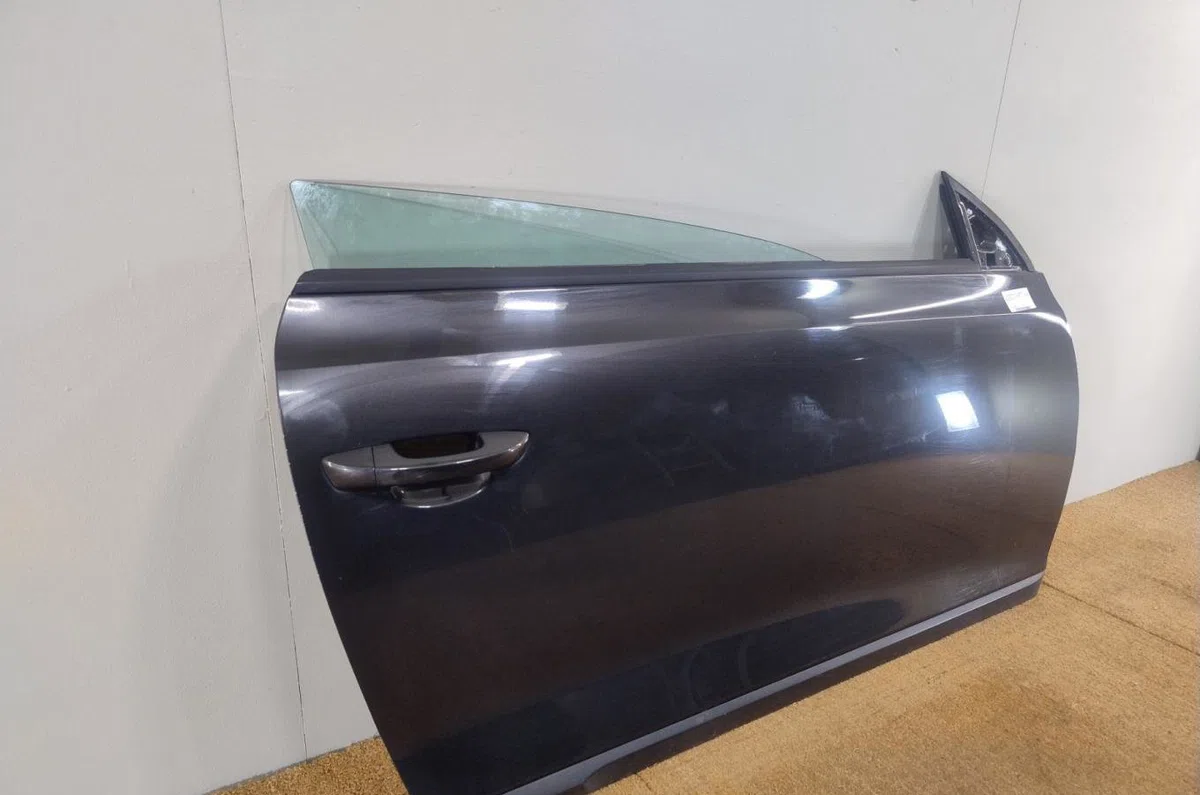 Porte avant droite VOLKSWAGEN SCIROCCO 3  SCIROCCO 3 PHASE 1 COUPE occasion