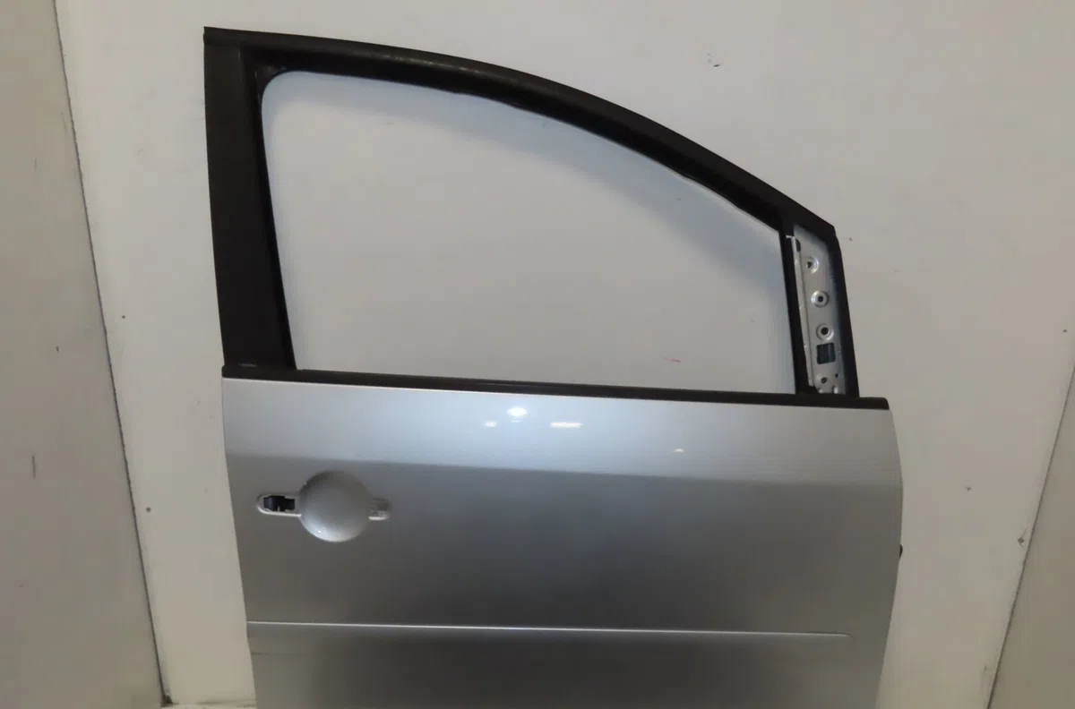 Porte avant droite Volkswagen TOURAN (1T1, 1T2) 2.0 fsi (2003-2007) occasion