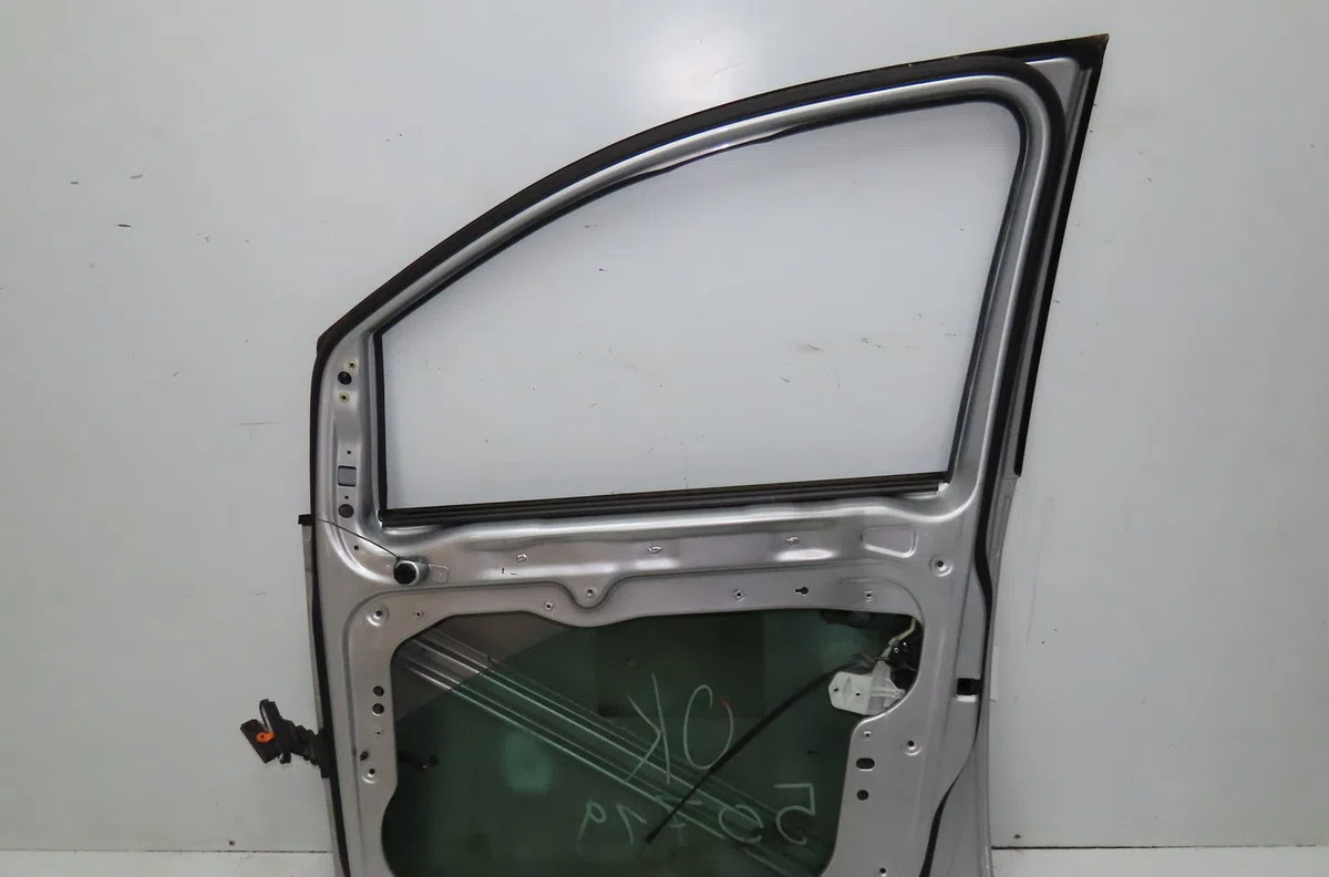 Porte avant droite Volkswagen TOURAN (1T1, 1T2) 2.0 tdi 16v (2003-2010) 5 portes occasion