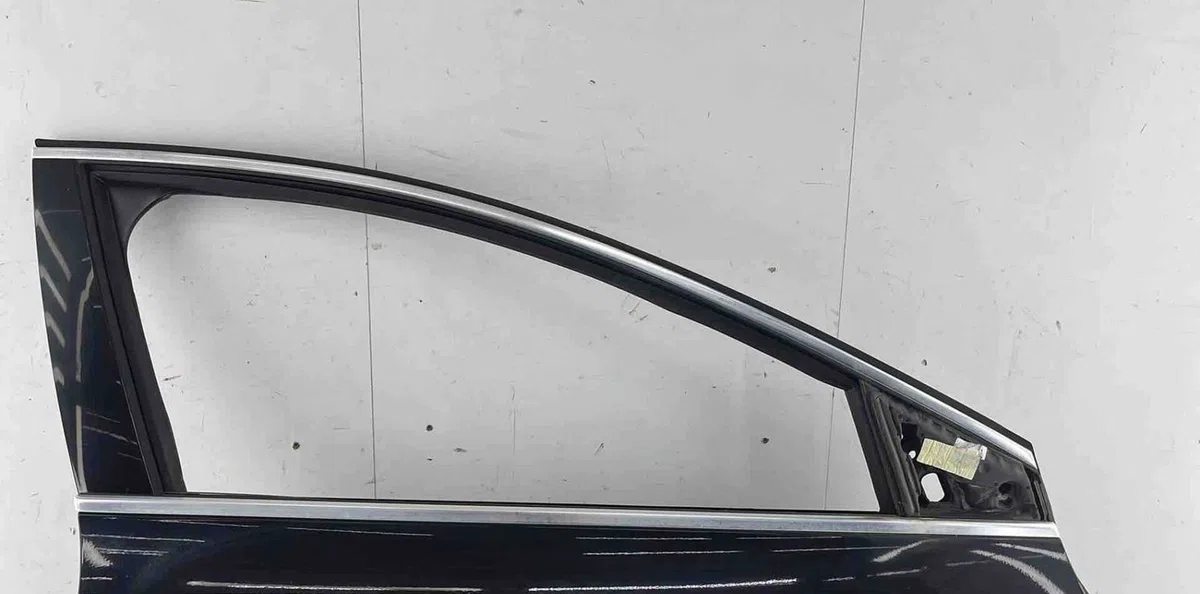 Porte avant droite VOLVO V 40 2 PHASE 1 BREAK occasion