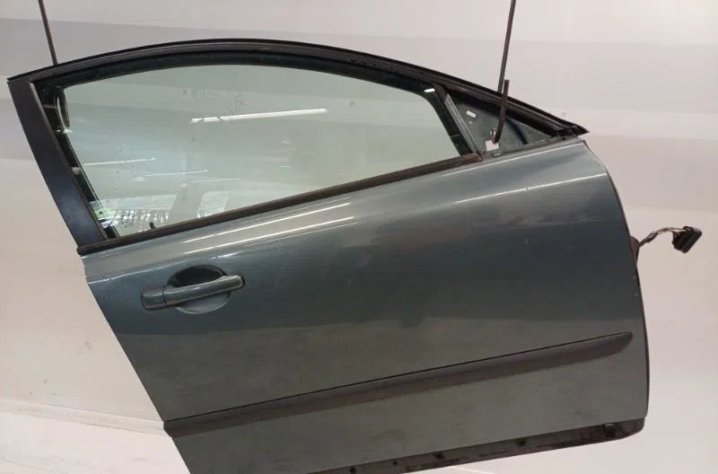 Porte avant droite VOLVO V 50 PHASE 1 BREAK occasion