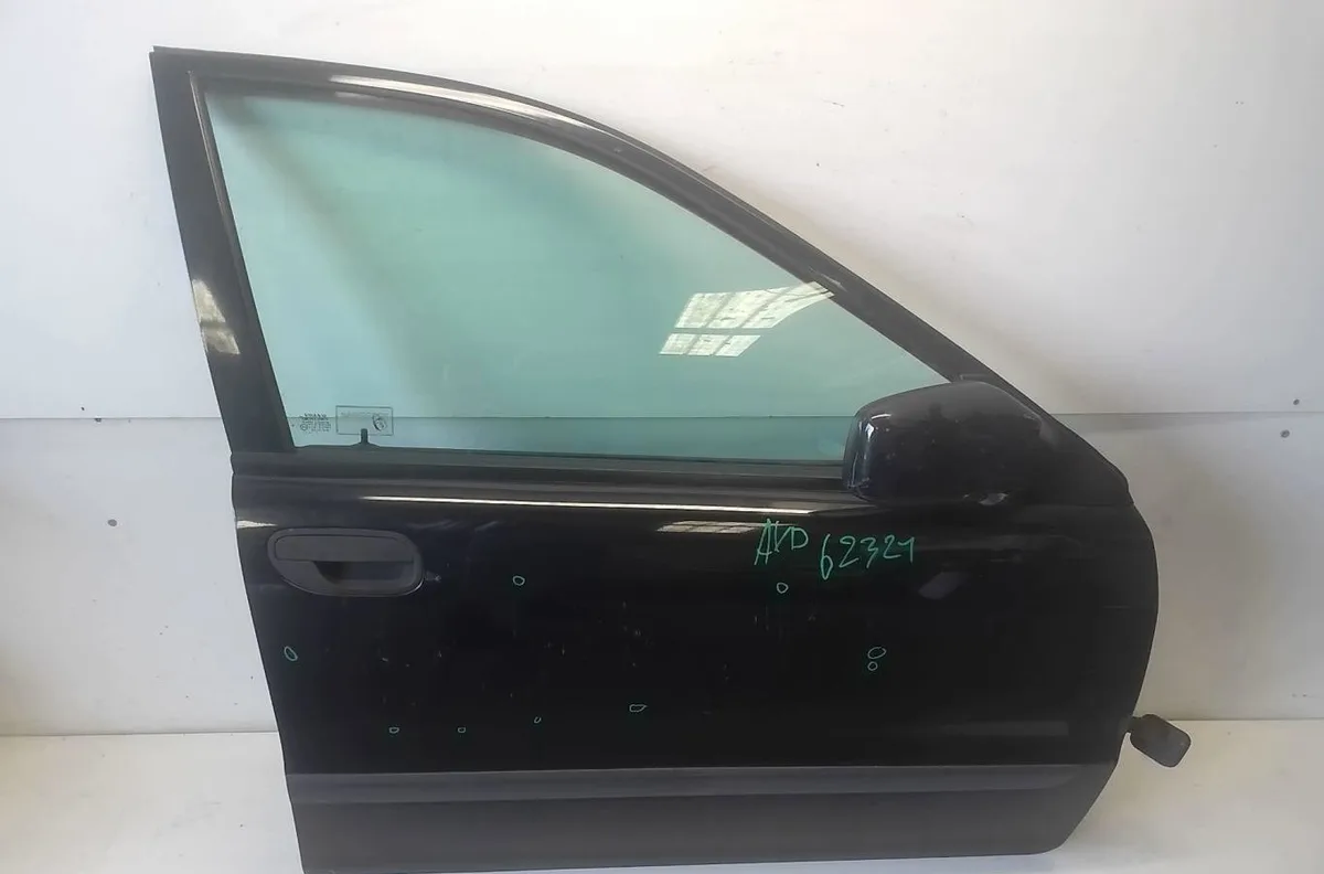 Porte avant droite Volvo V40 Break (645) 1.8 i (2001-2004) occasion