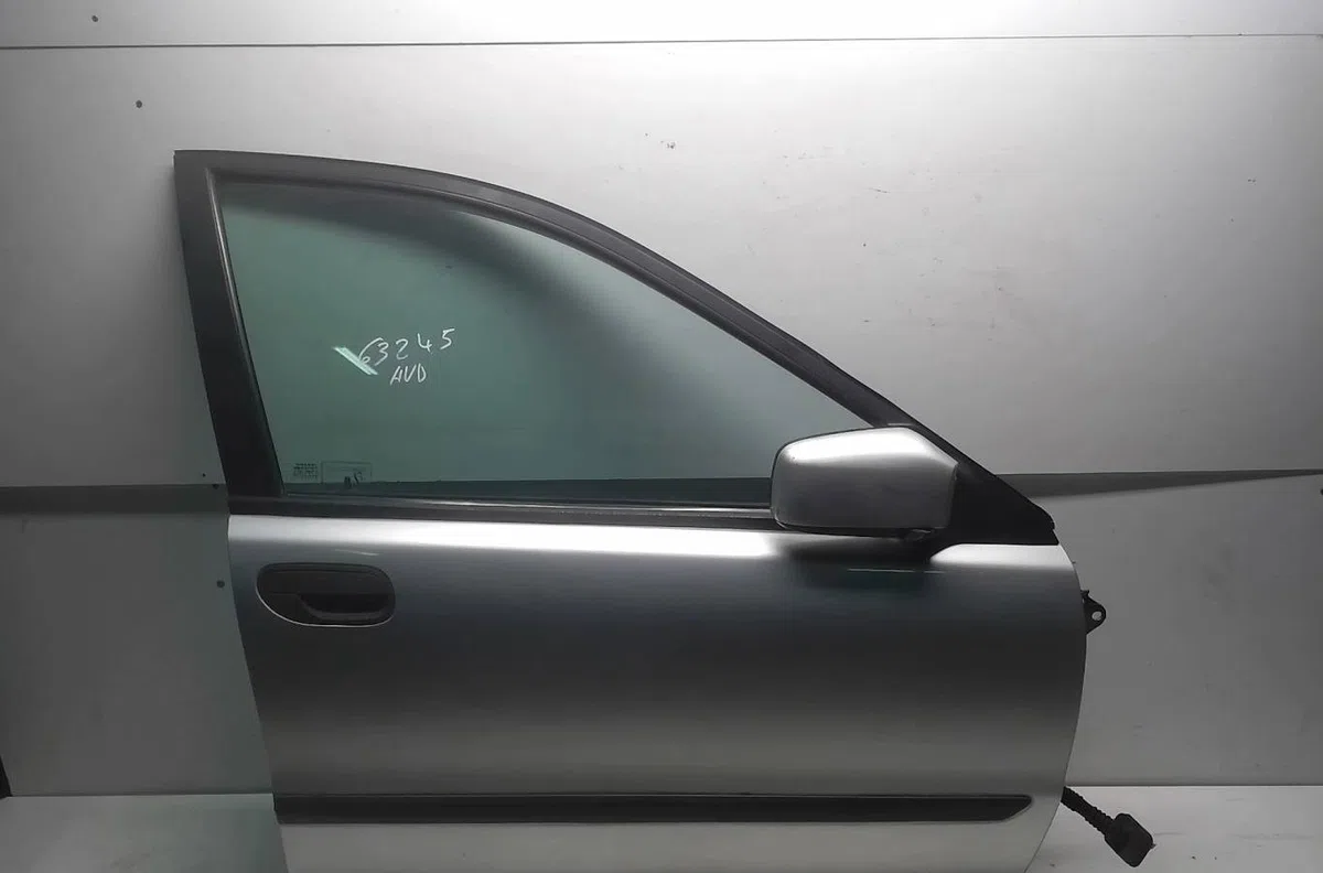 Porte avant droite Volvo V40 Break (645) 1.9 di (2000-2004) occasion