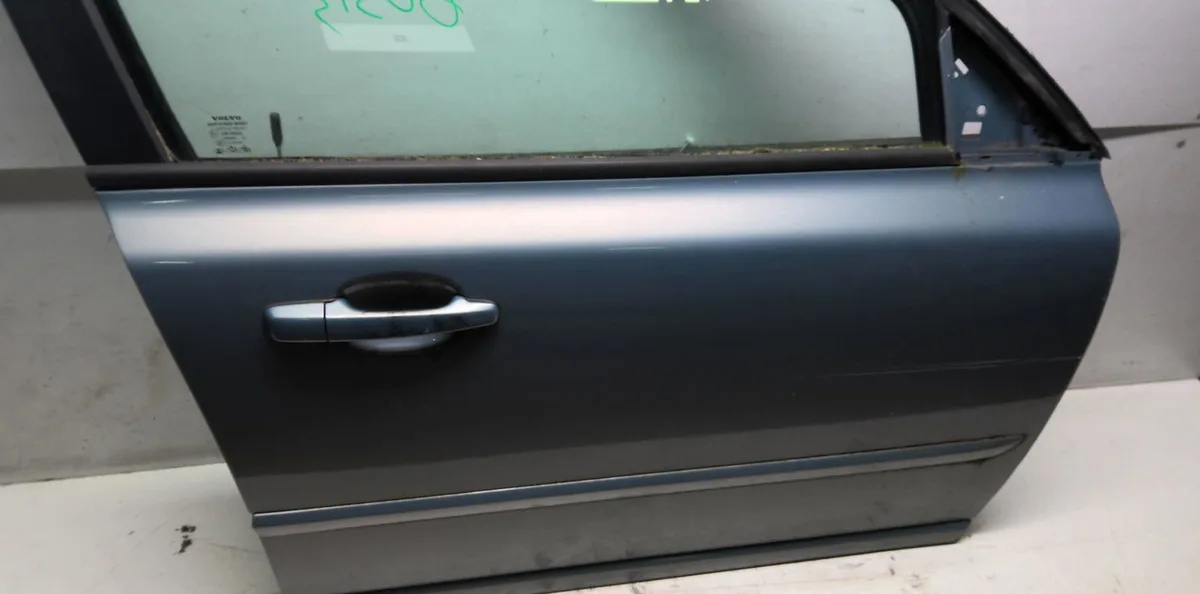 Porte avant droite Volvo V50 (545) D5 (2006-2010) occasion
