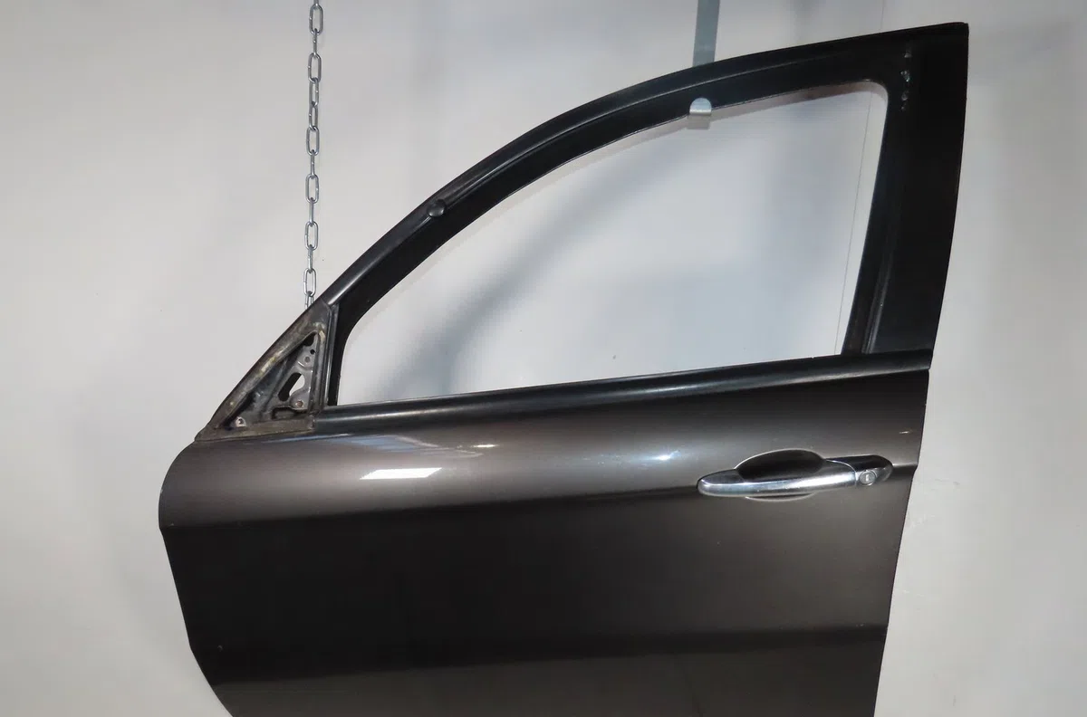 Porte avant gauche Alfa romeo 147 (937_) 1.9 jtdm 16v (937.axn1b, 937.bxn1b) (2004-2010) occasion