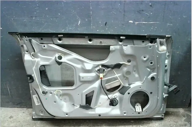 Porte avant gauche Audi A4 B7 (8EC) 2.0 tdi 16v (2004-2008) 4 portes occasion