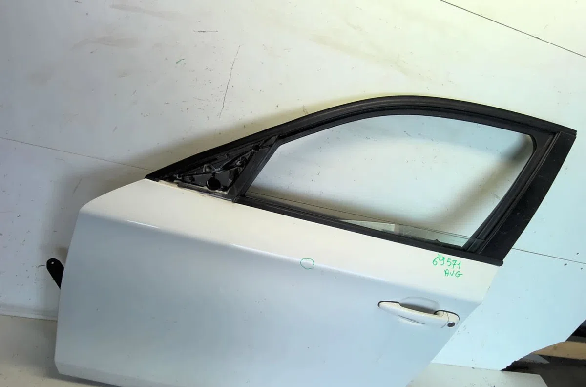 Porte avant gauche Bmw 1 (E87) 118 d (2004-2007) 5 portes occasion