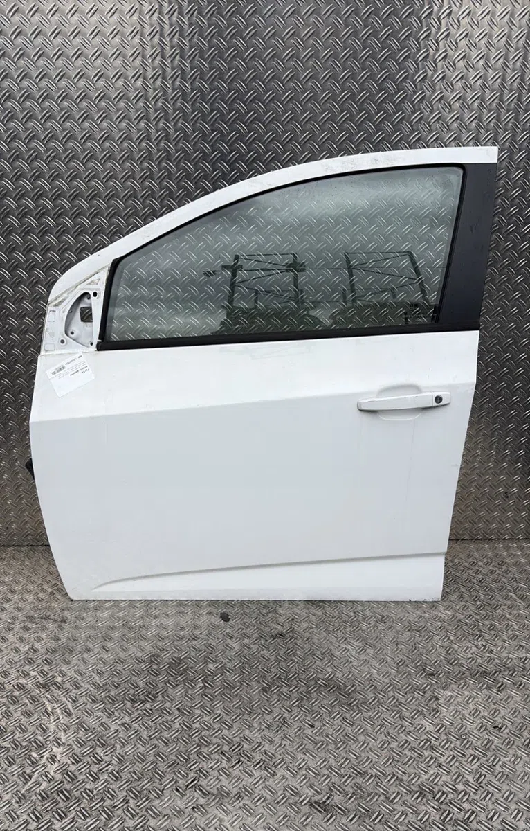 Porte avant gauche Chevrolet AVEO A trois volumes (T300) 1.3 d (2011-2015) occasion