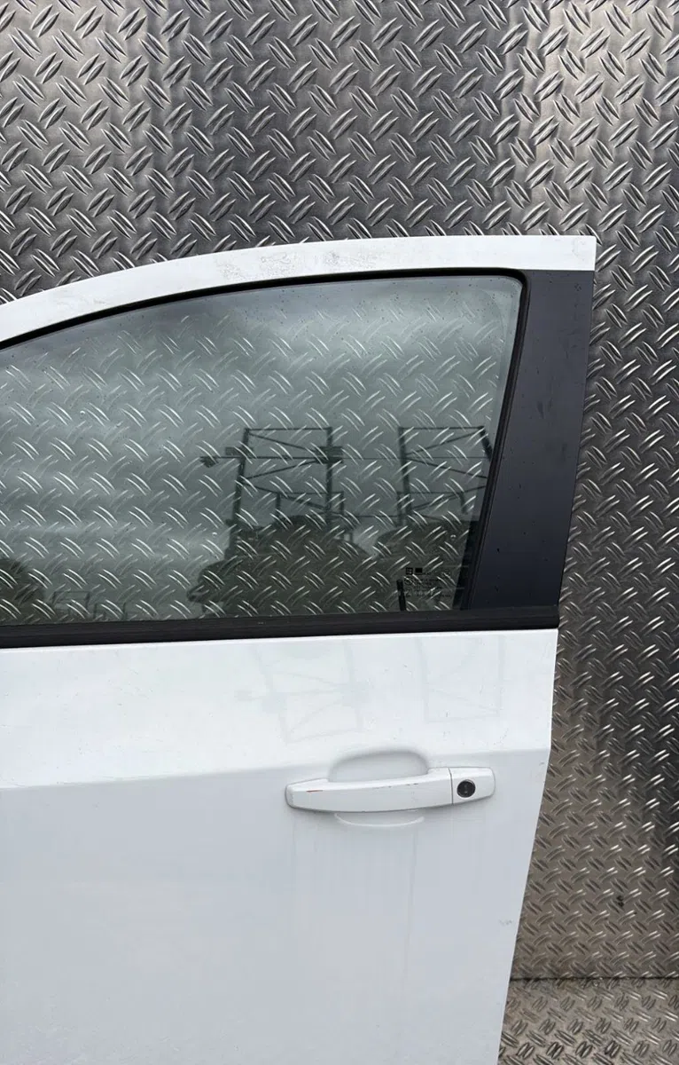Porte avant gauche Chevrolet AVEO A trois volumes (T300) 1.3 d (2011-2015) occasion
