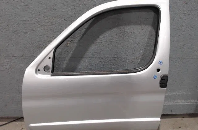 Porte avant gauche CITROEN BERLINGO 1  BERLINGO 1 PHASE 2 occasion