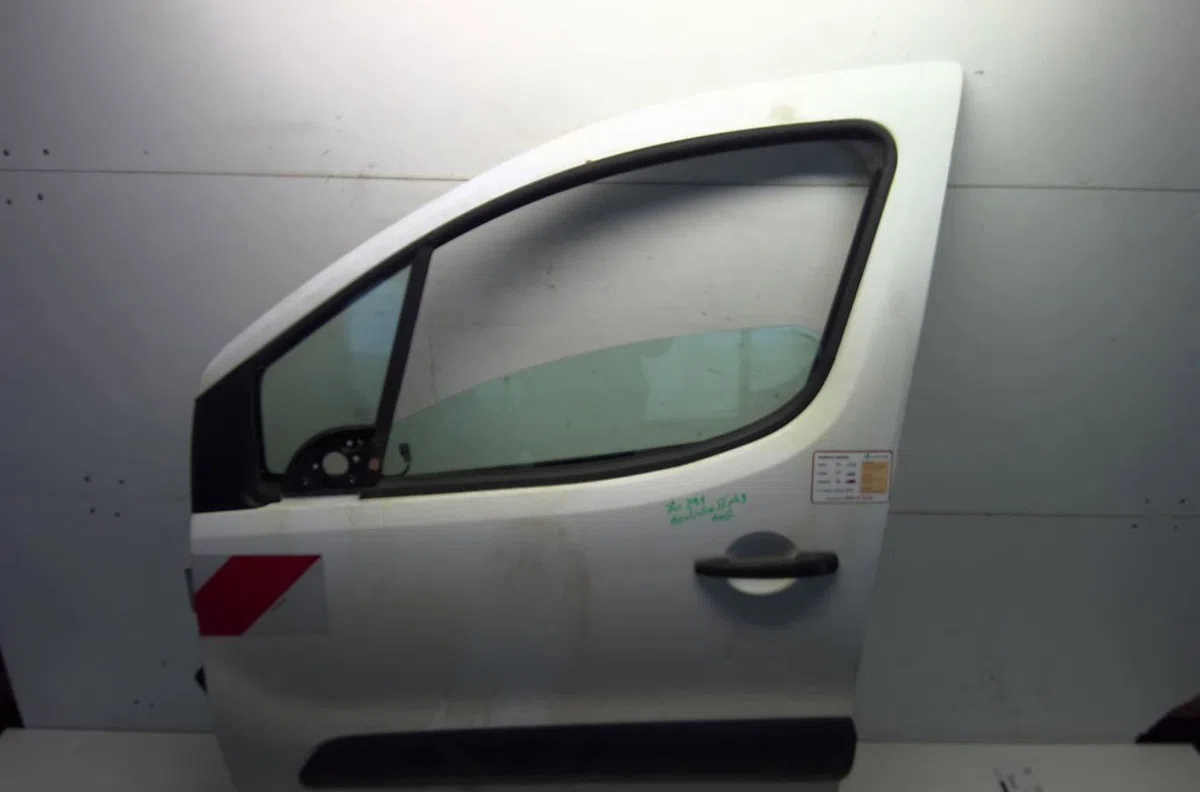 Porte avant gauche Citroen BERLINGO Camionnette-Monospace (B9) 1.6 bluehdi 100 (2014) occasion