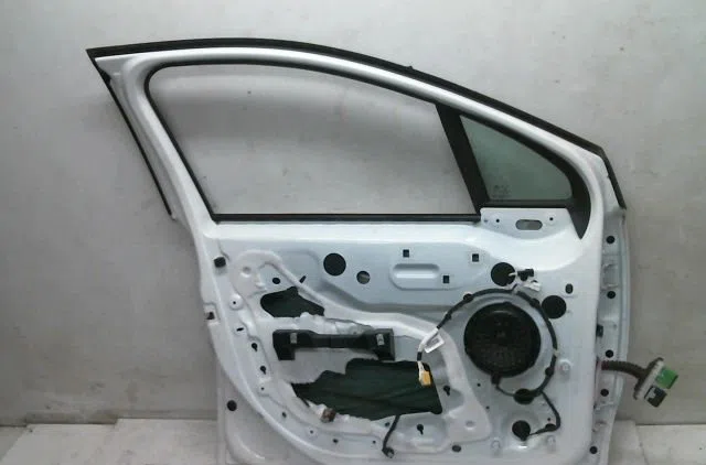 Porte avant gauche Citroen C3 III (SX) 1.5 bluehdi 100 (sxyhyp, sxyhtu) (2018) occasion