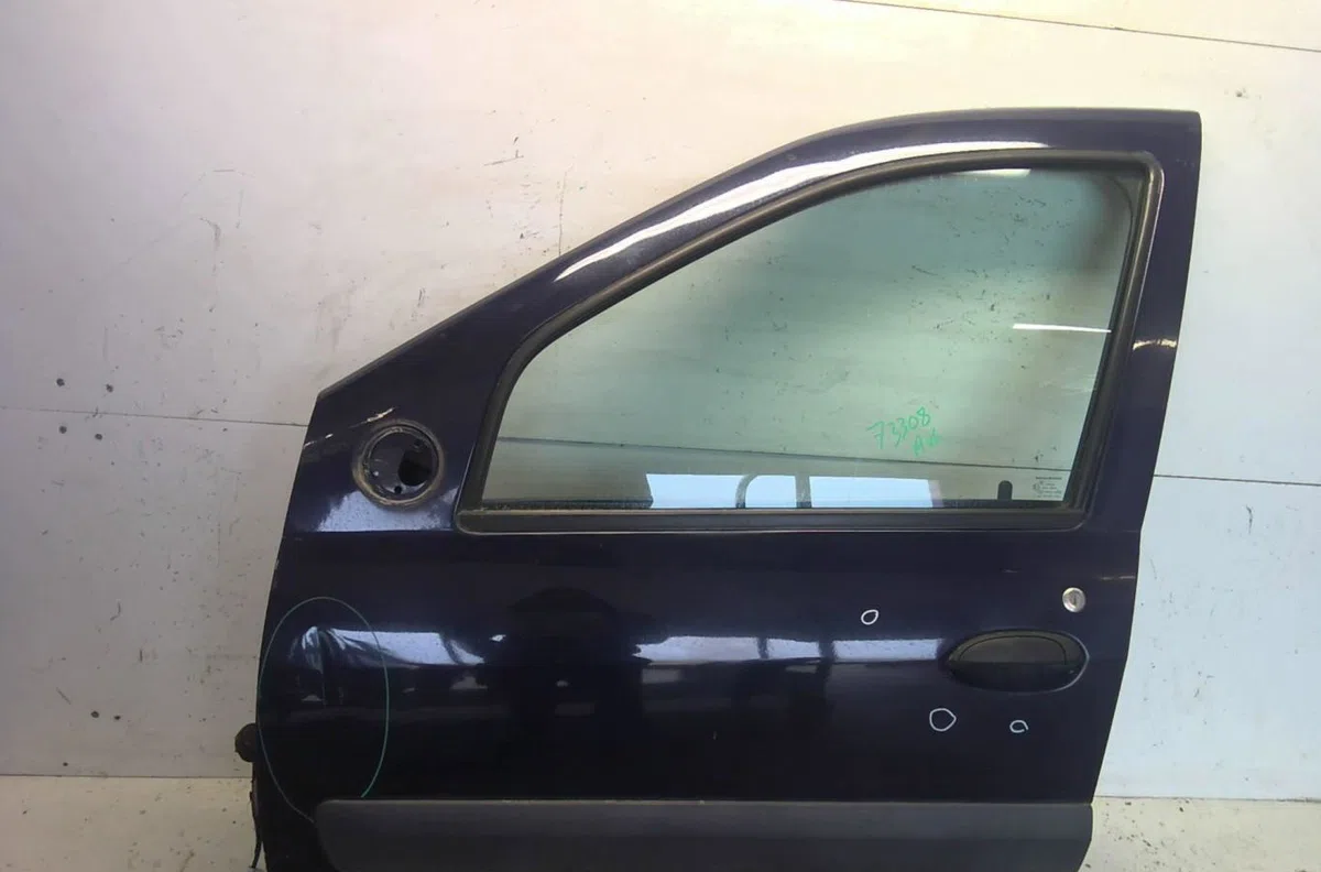 Porte avant gauche Dacia LOGAN EXPRESS (FS_) 1.5 dci (fs0k) (2009) occasion